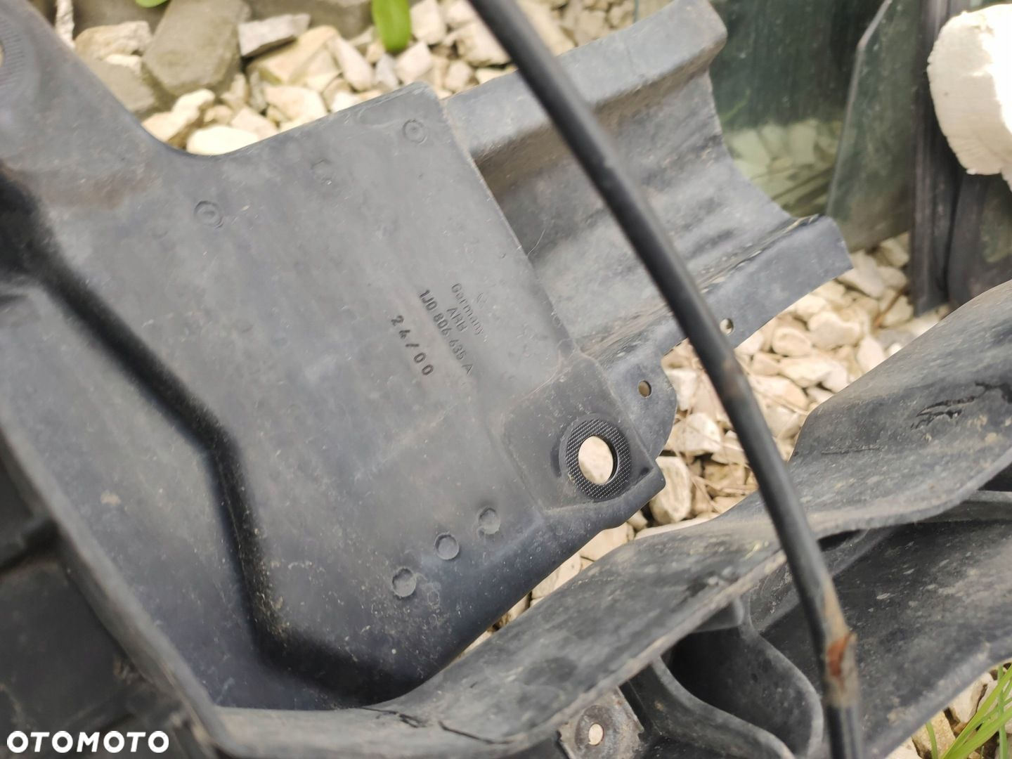 PAS PRZEDNI BELKA VW GOLF IV CHŁODNICE WENTYLATOR 1J0 - 15