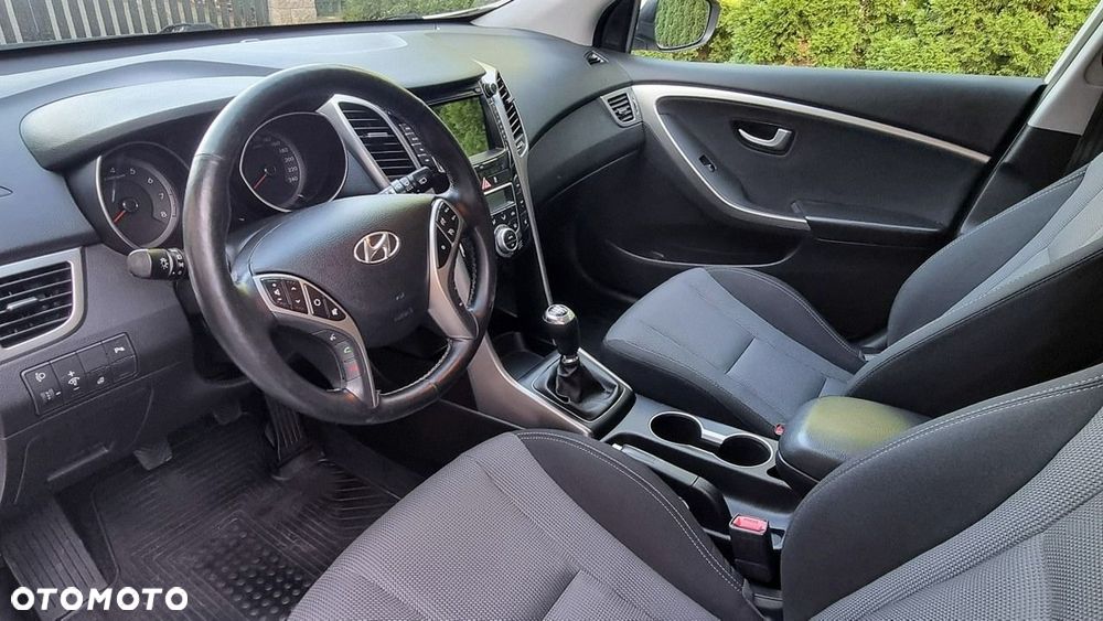 Hyundai i30 - 11