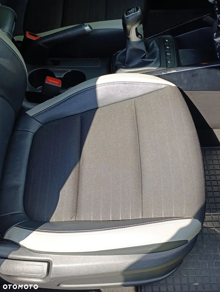 Kia Stonic 1.4 L - 17