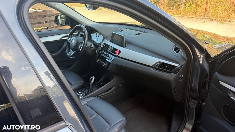 BMW X1 xDrive20i AT - 8