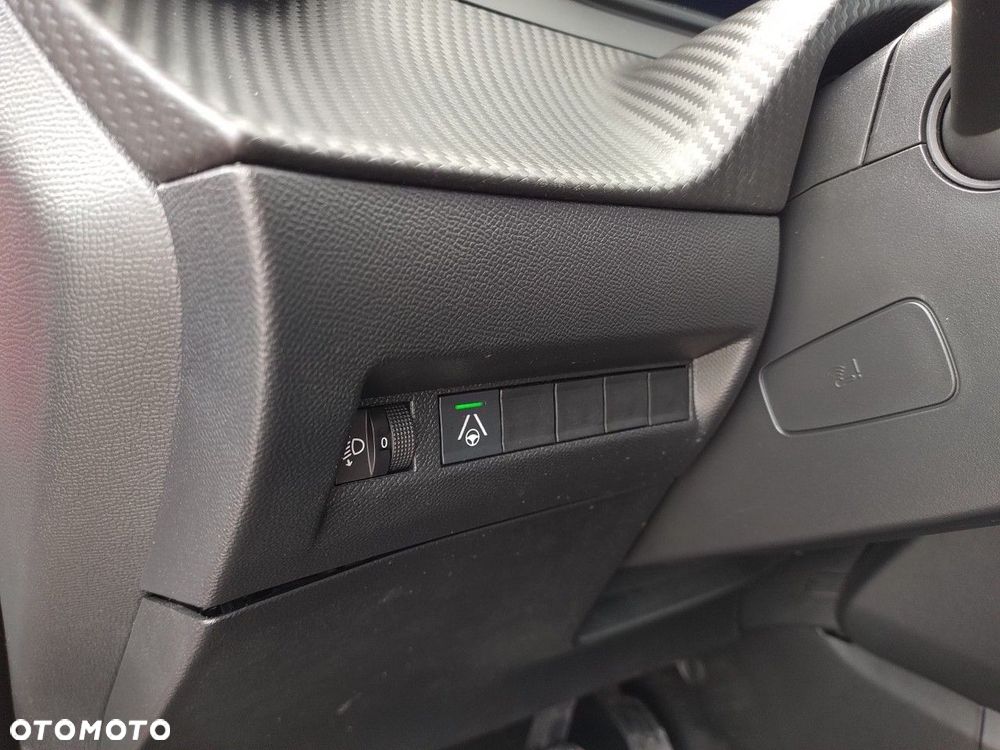 Peugeot 2008 1.2 PureTech Allure S&S EAT8 - 18