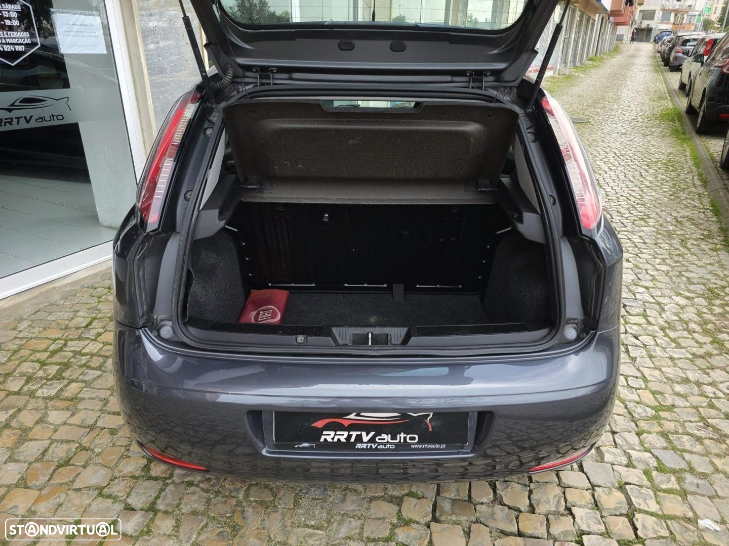 Fiat Punto 1.2 Young S&S - 16