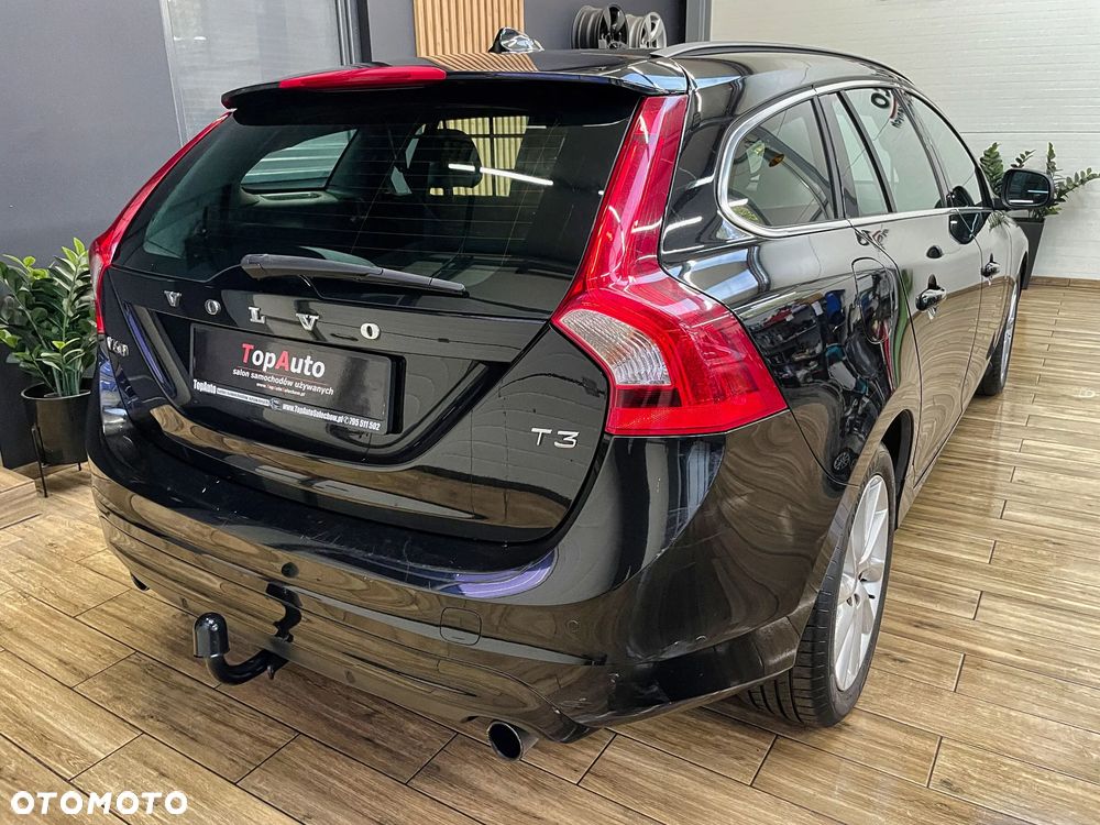Volvo V60 T3 Summum - 9