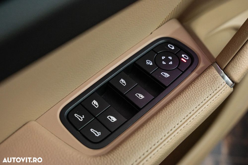 Porsche Cayenne Coupe Tiptronic S - 27