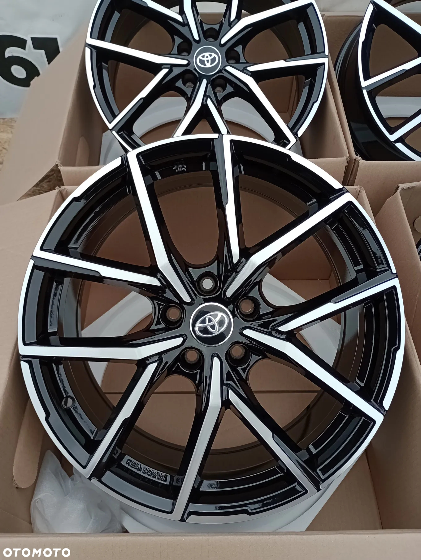 FELGI ALUMINIOWE NOWE 5x114 R19 8J ET40 TOYOTA AURIS AVENSIS BZ4X CAMRY C-HR COROLLA RAV4 VERSO YARIS CROSS - 8