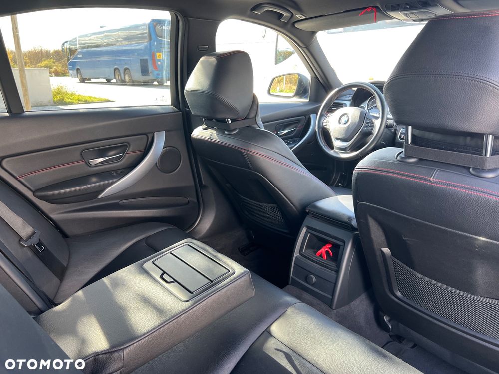 BMW Seria 3 328i Touring Sport-Aut Sport Line - 14