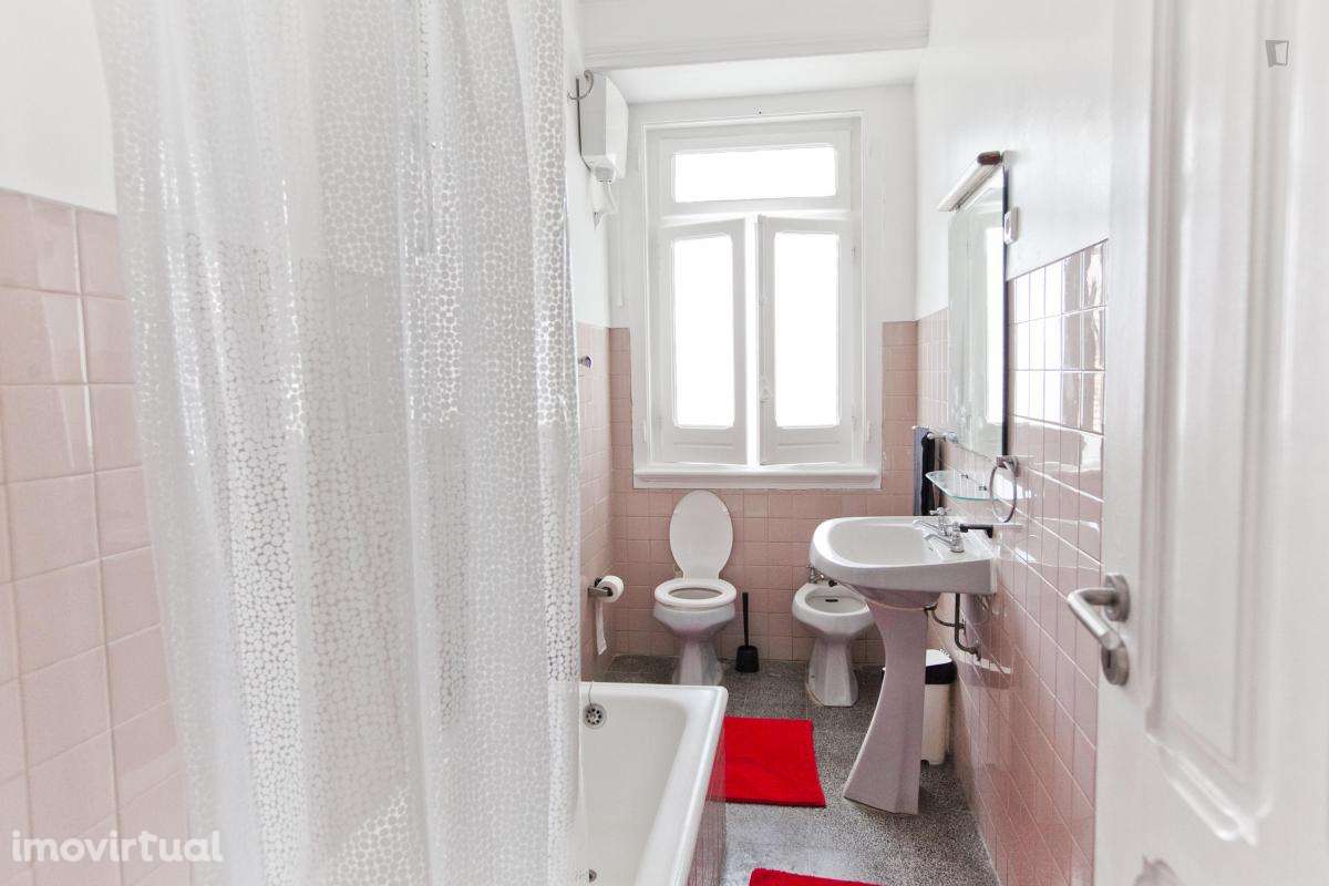 Quarto - localizado em Arroios Lisbon - Grande imagem: 4/14