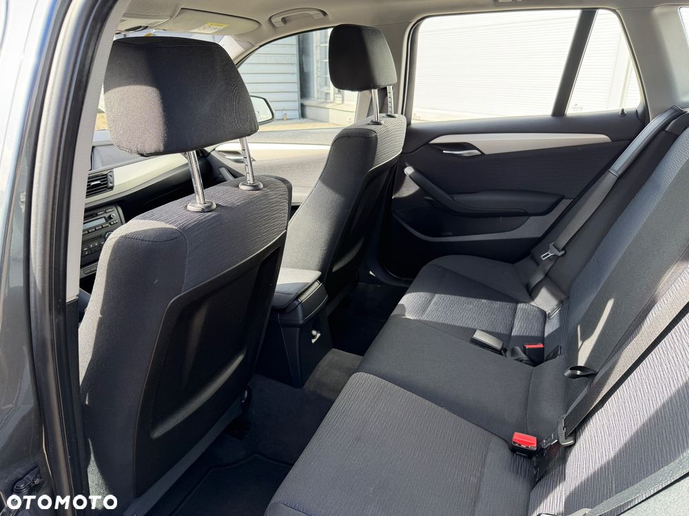 BMW X1 sDrive18i - 10