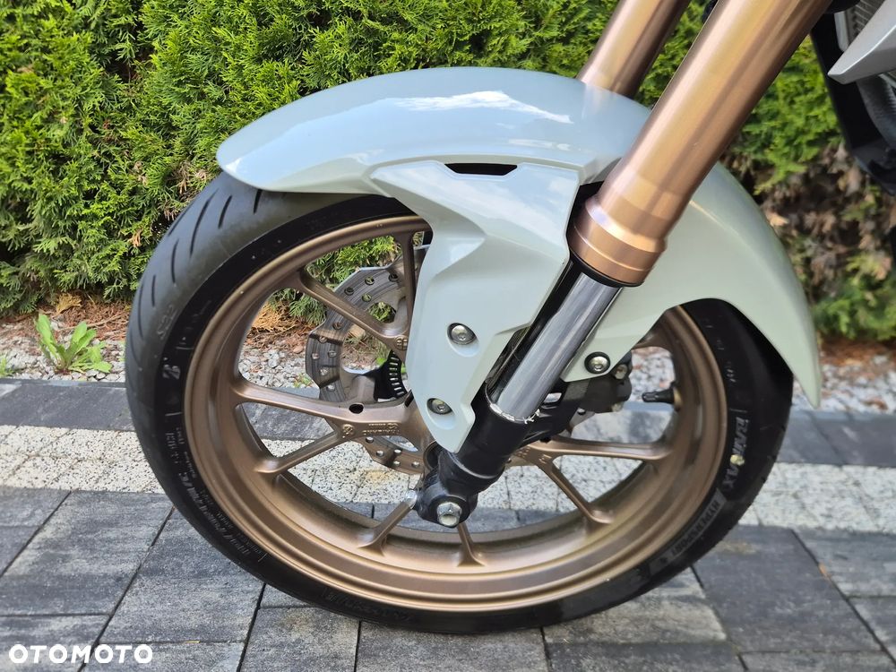 Honda CB - 18