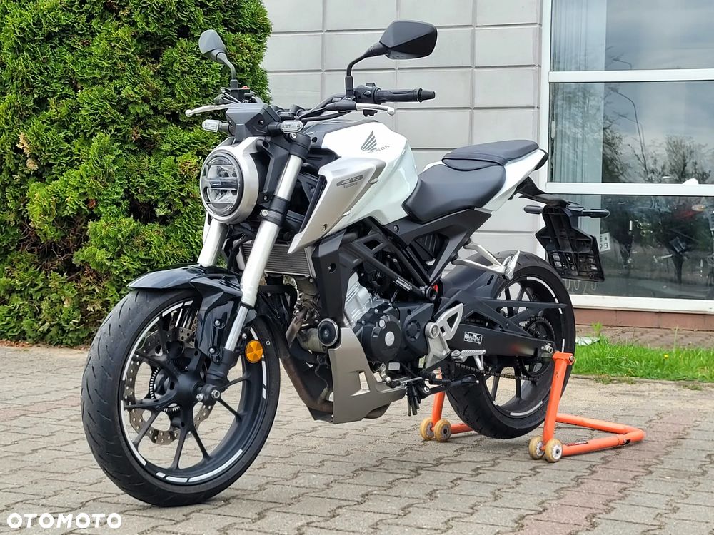 Honda CB - 2