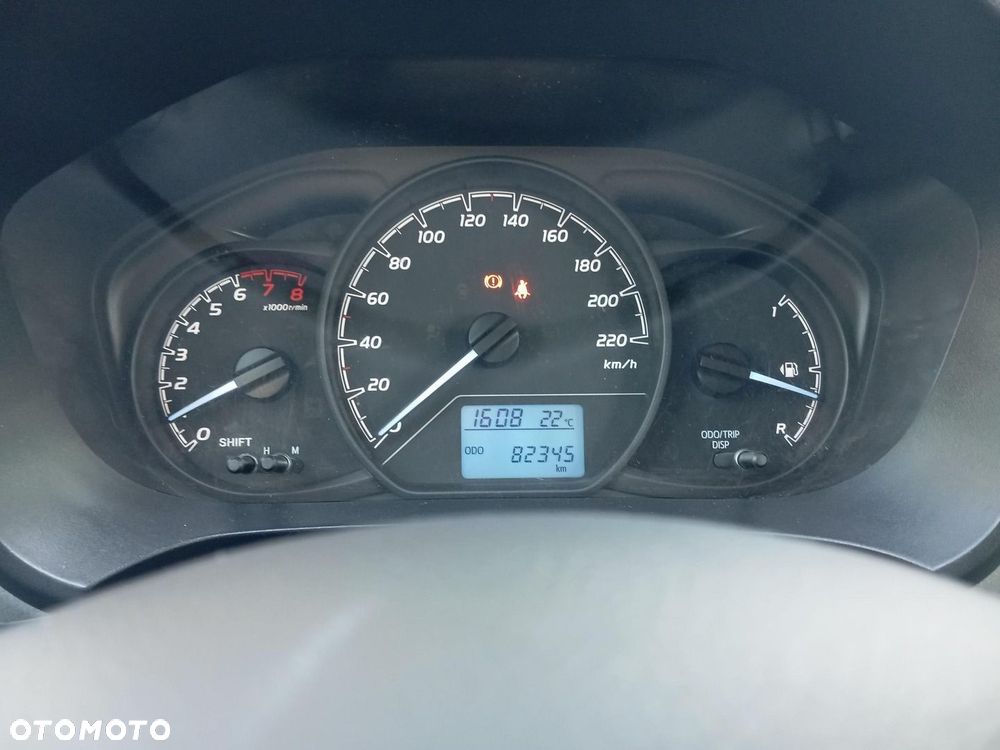 Toyota Yaris - 16