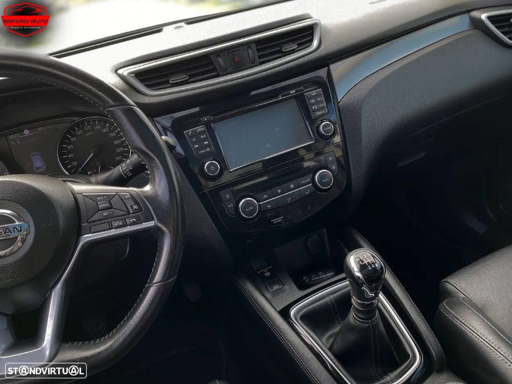 Nissan Qashqai 1.5 dCi N-Connecta - 23