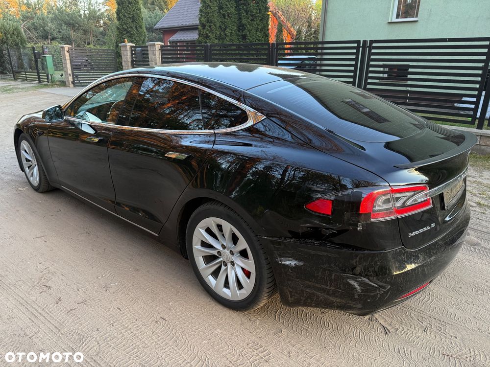 Tesla Model S Performance - 6