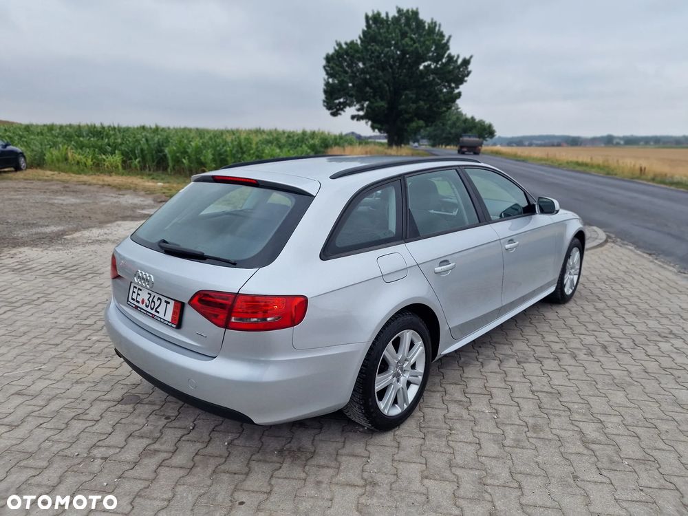 Audi A4 Avant 2.0 TDI DPF quattro - 9