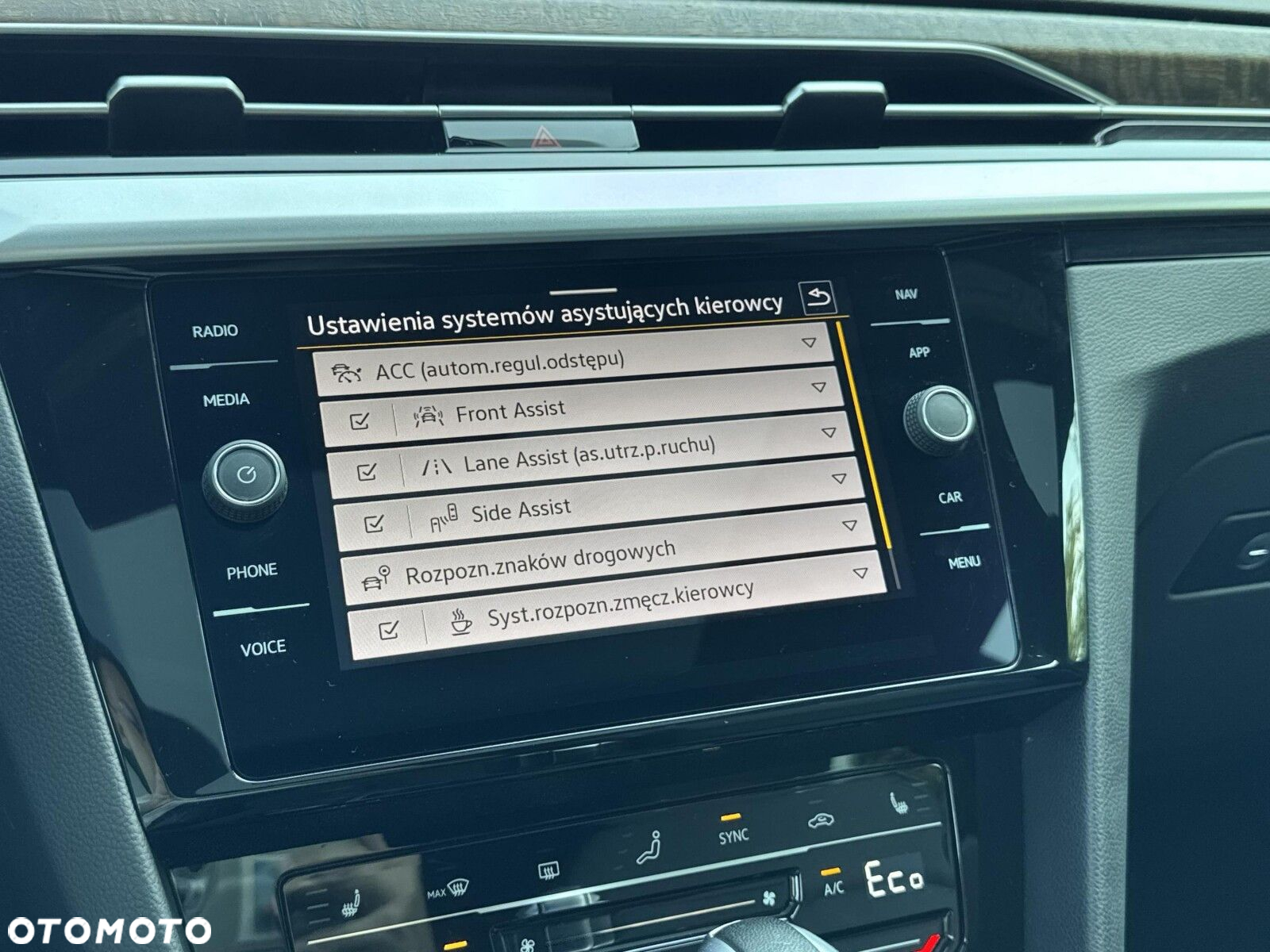 Volkswagen Arteon - 34