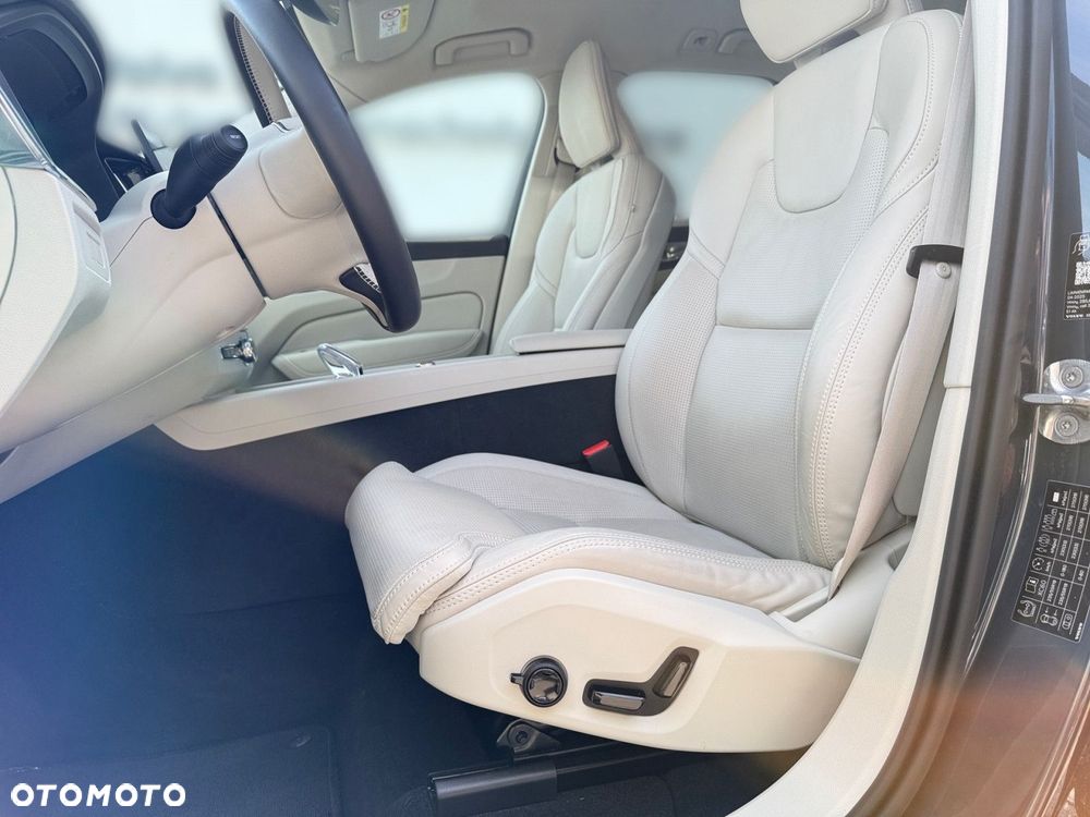 Volvo XC 60 - 11