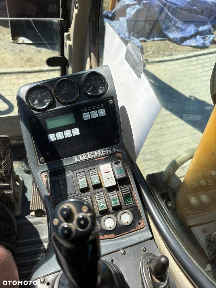 Liebherr A316 - 9