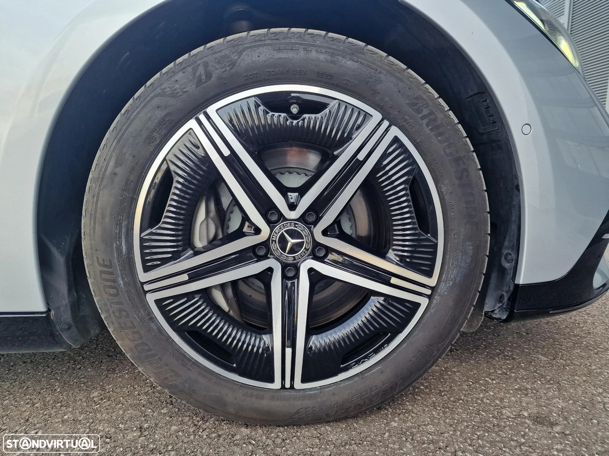 Mercedes-Benz EQE 350 - 23