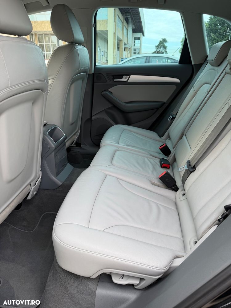 Audi Q5 2.0 TDI Quattro S tronic Design - 12