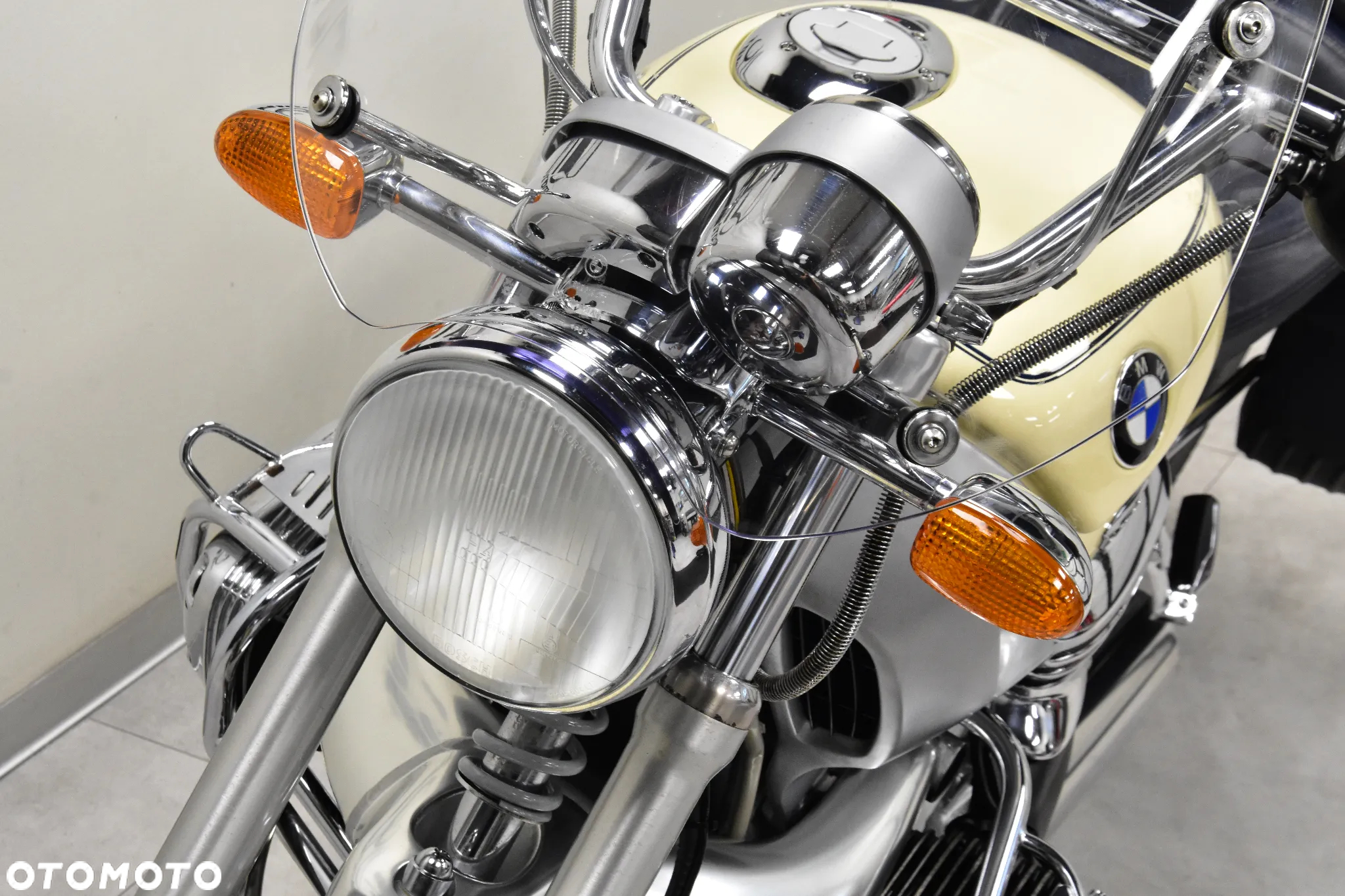 BMW R - 19