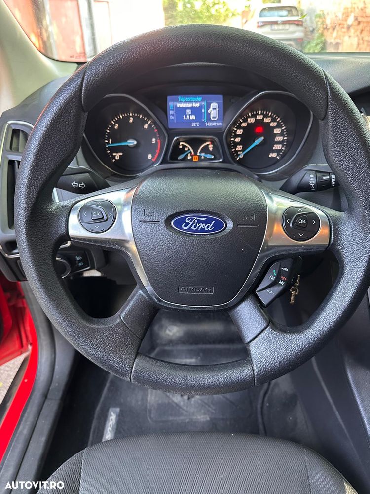Ford Focus 1.6 TDCI DPF Sport - 4