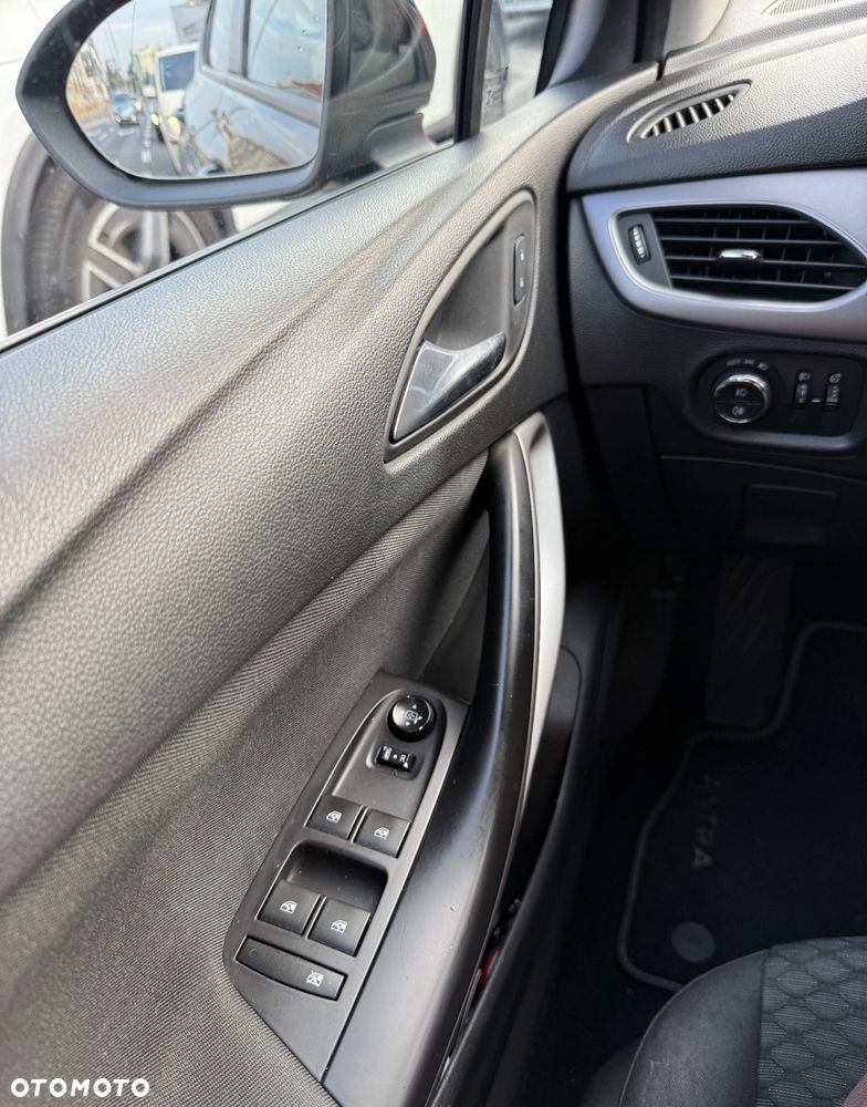 Opel Astra 1.6 CDTI Enjoy - 16