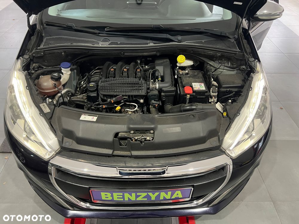 Peugeot 208 - 11