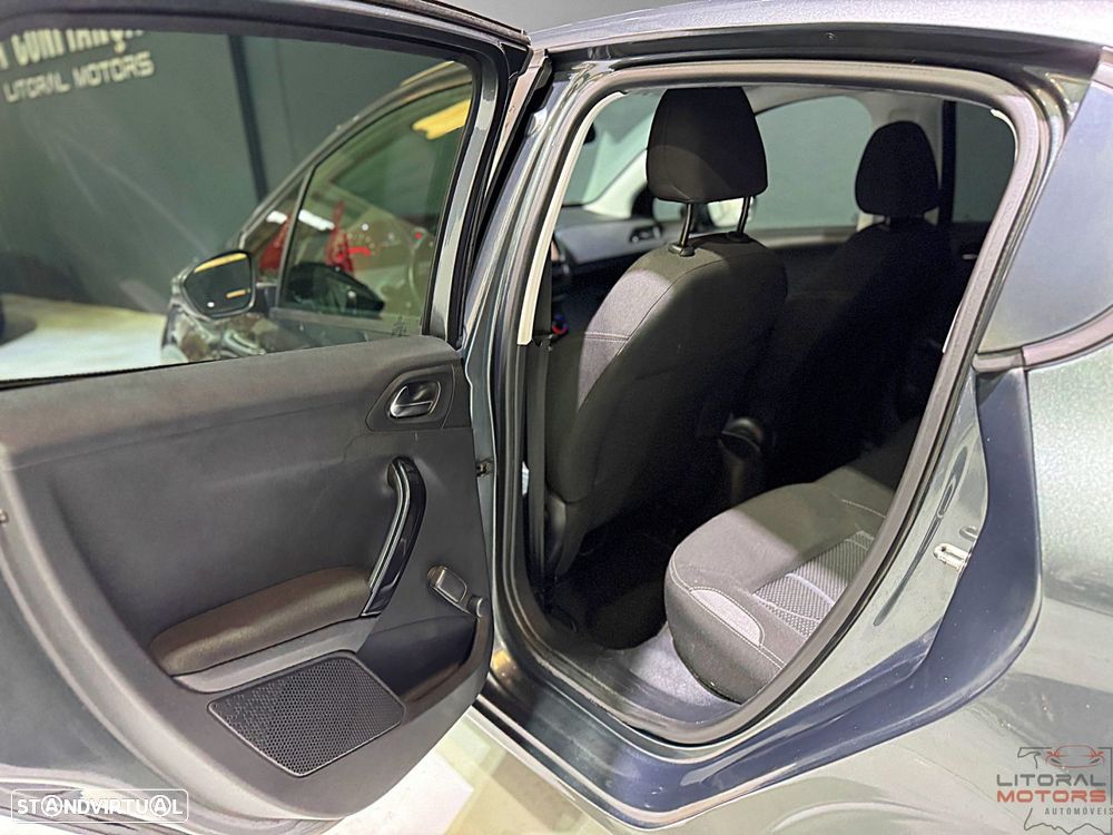 Peugeot 208 1.2 PureTech Style - 16
