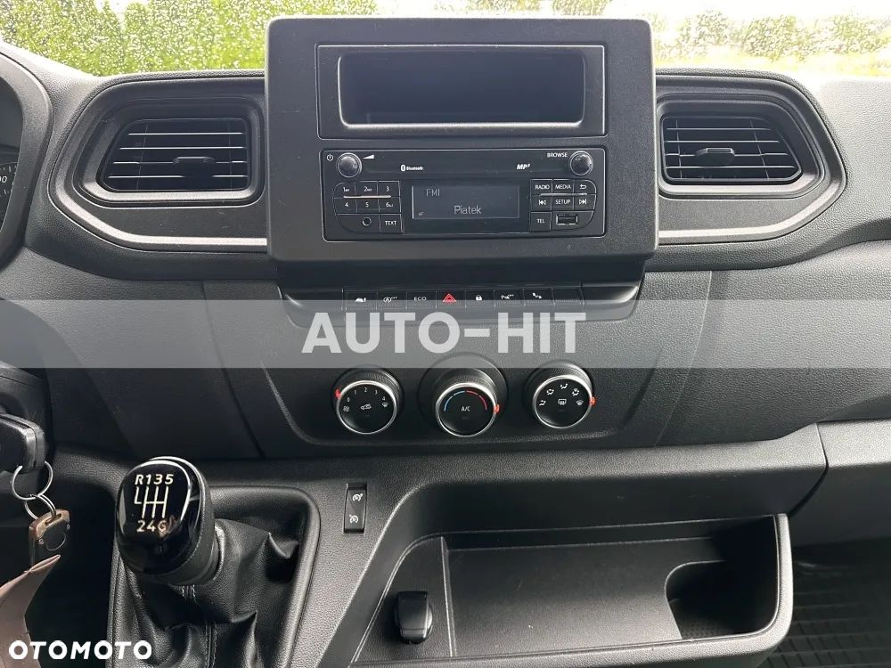 Renault Master - 25