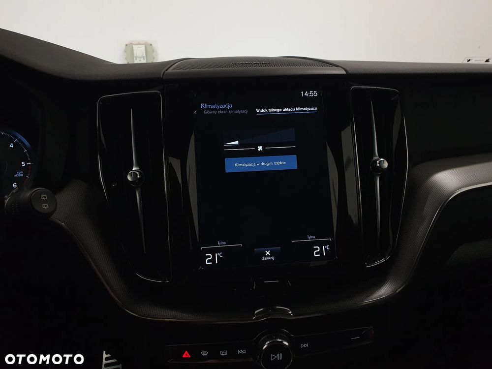Volvo XC 60 D4 R-Design - 36