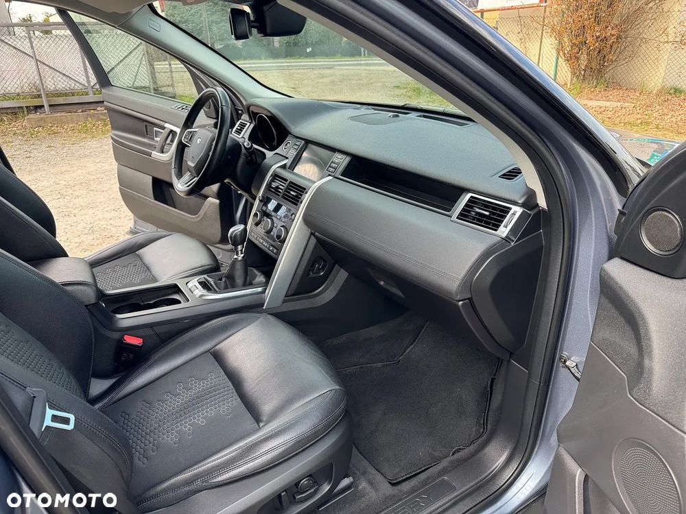 Land Rover Discovery Sport - 33