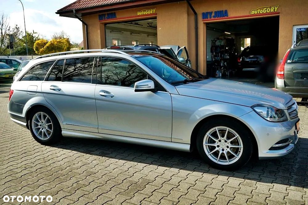 Mercedes-Benz Klasa C 200 CDI BlueEff Avantgarde - 14