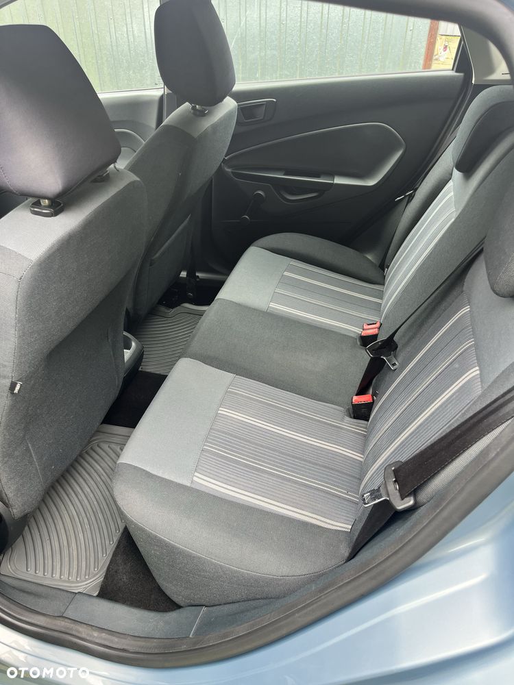 Ford Fiesta - 7