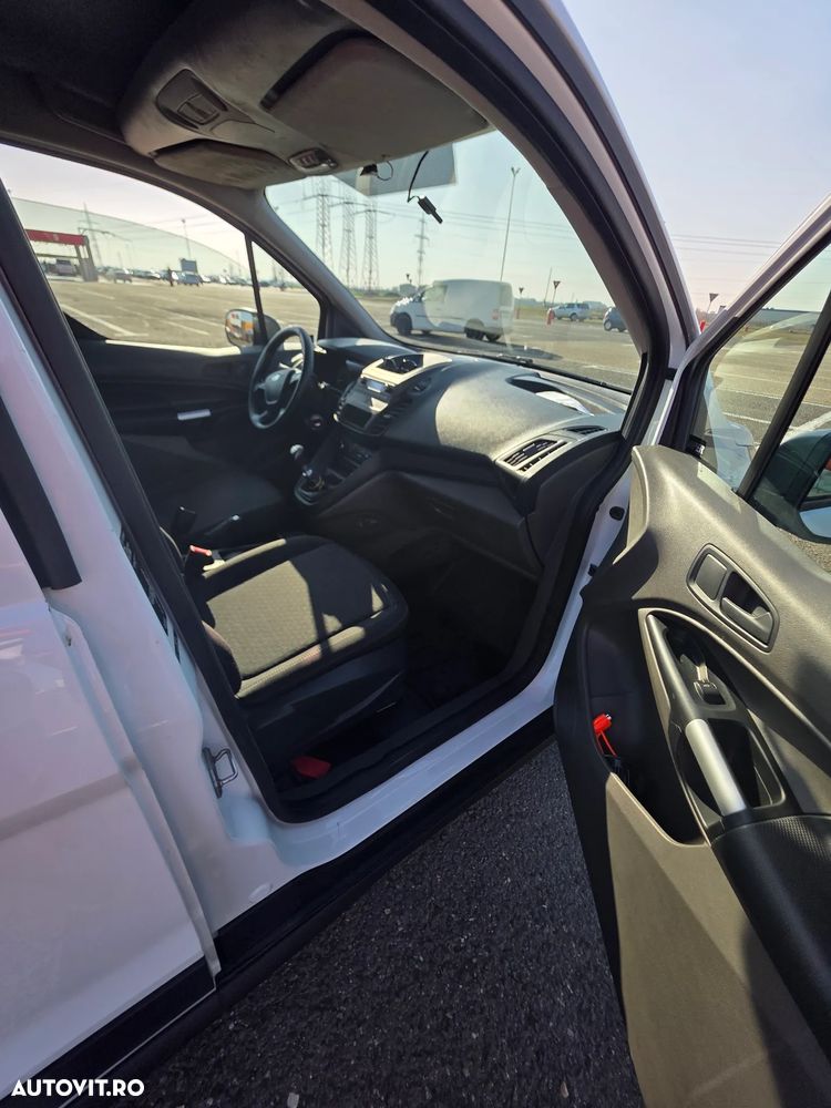 Ford Transit connect - 9