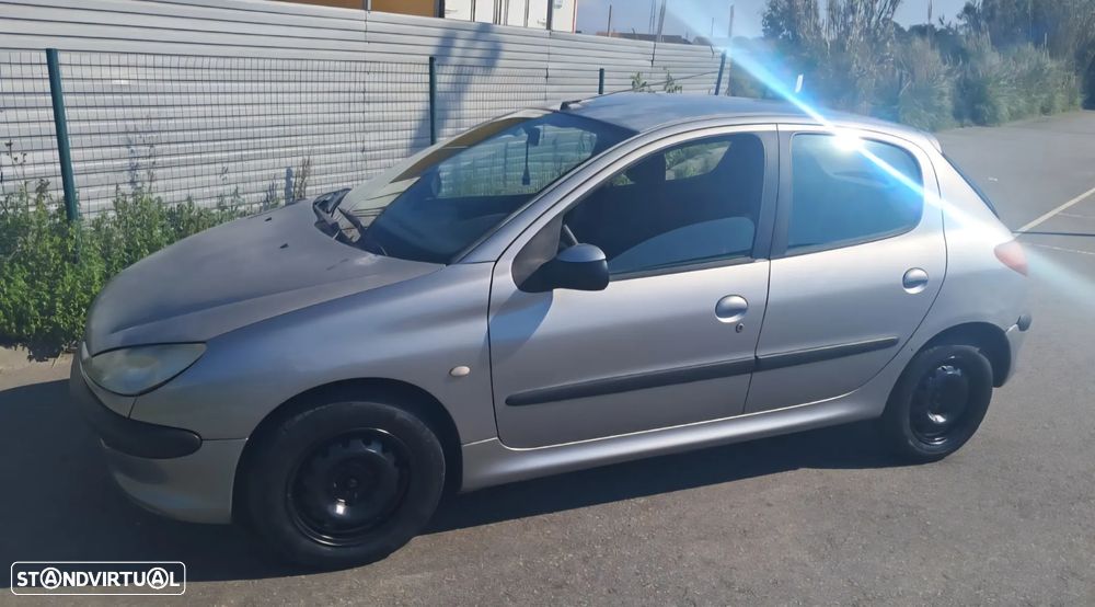 Peugeot 206 1.1 Color Line - 6