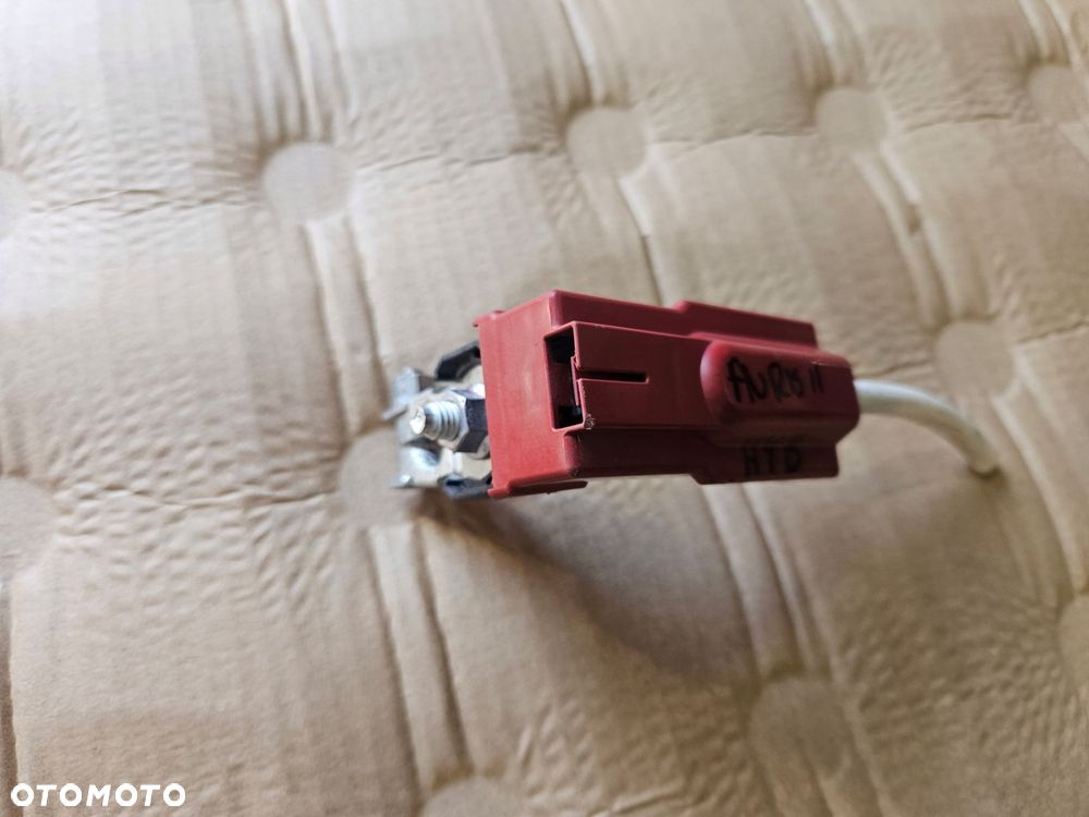 toyota auris ii 13-17 1.8 hybrid klema plusowa plus - 2