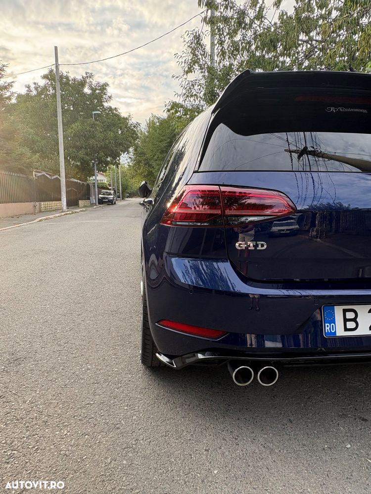 Volkswagen Golf 2.0 TDI DPF BMT DSG GTD - 24