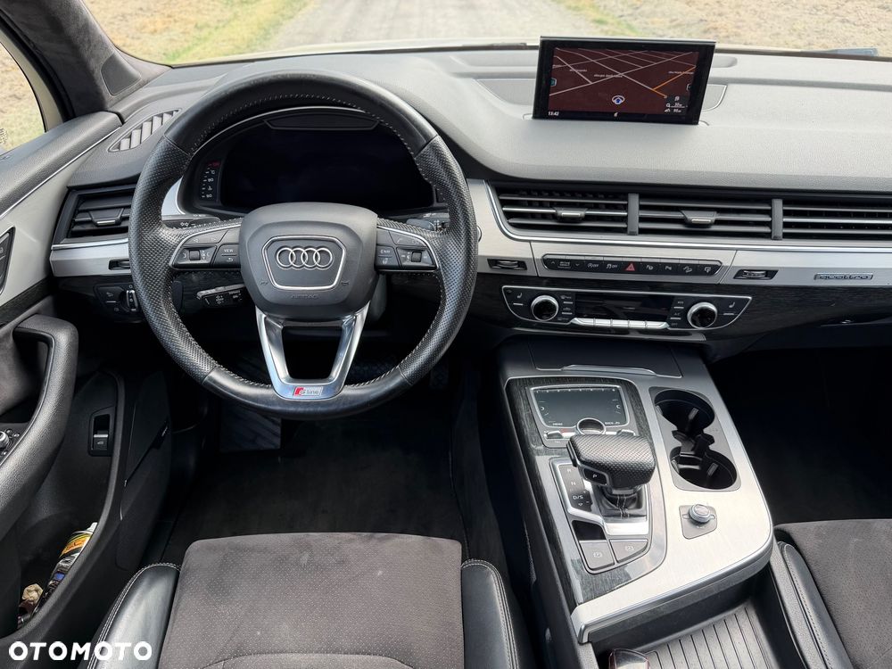 Audi Q7 - 9