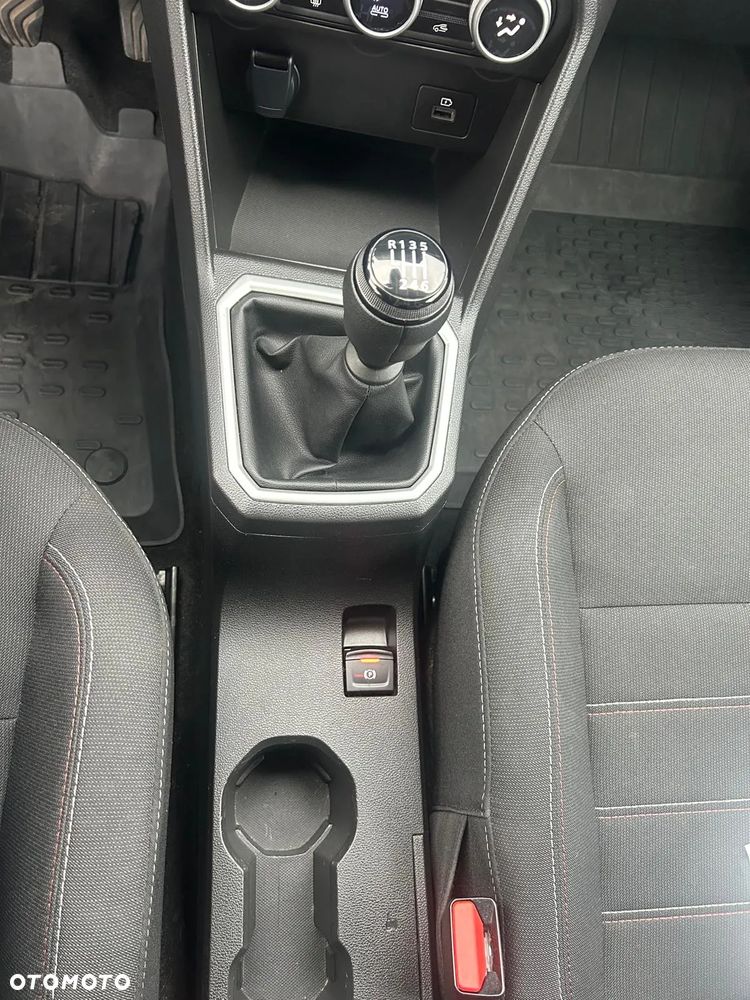 Dacia Jogger 1.0 TCe Extreme 7os - 17
