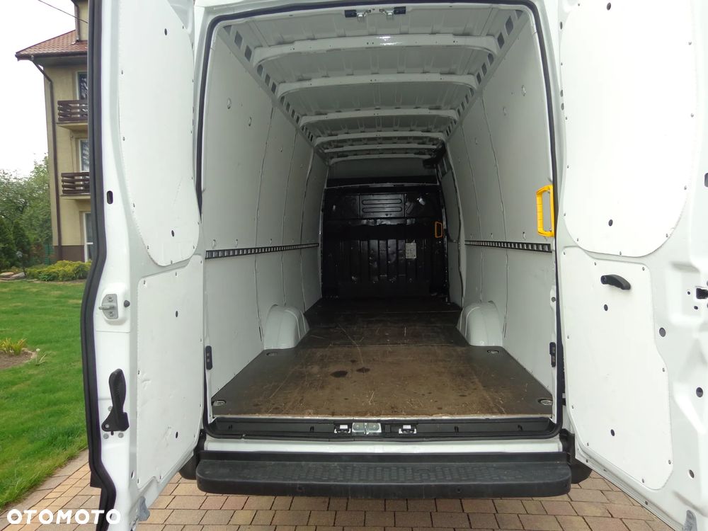 Iveco DAILY 35S14 L4H2 - 5