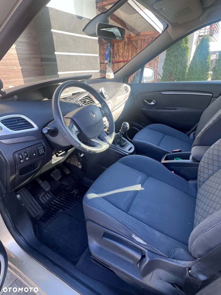 Renault Scenic - 6