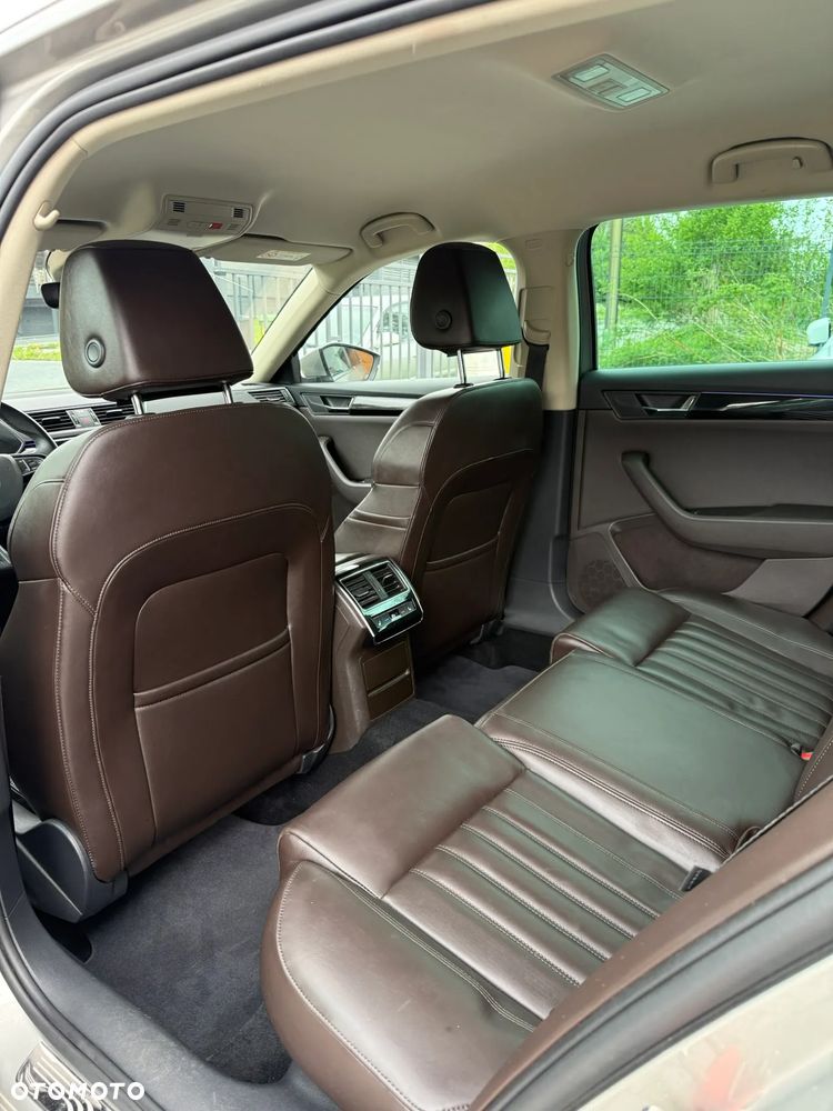 Skoda Superb 2.0 TDI SCR 4x4 L&K DSG - 15