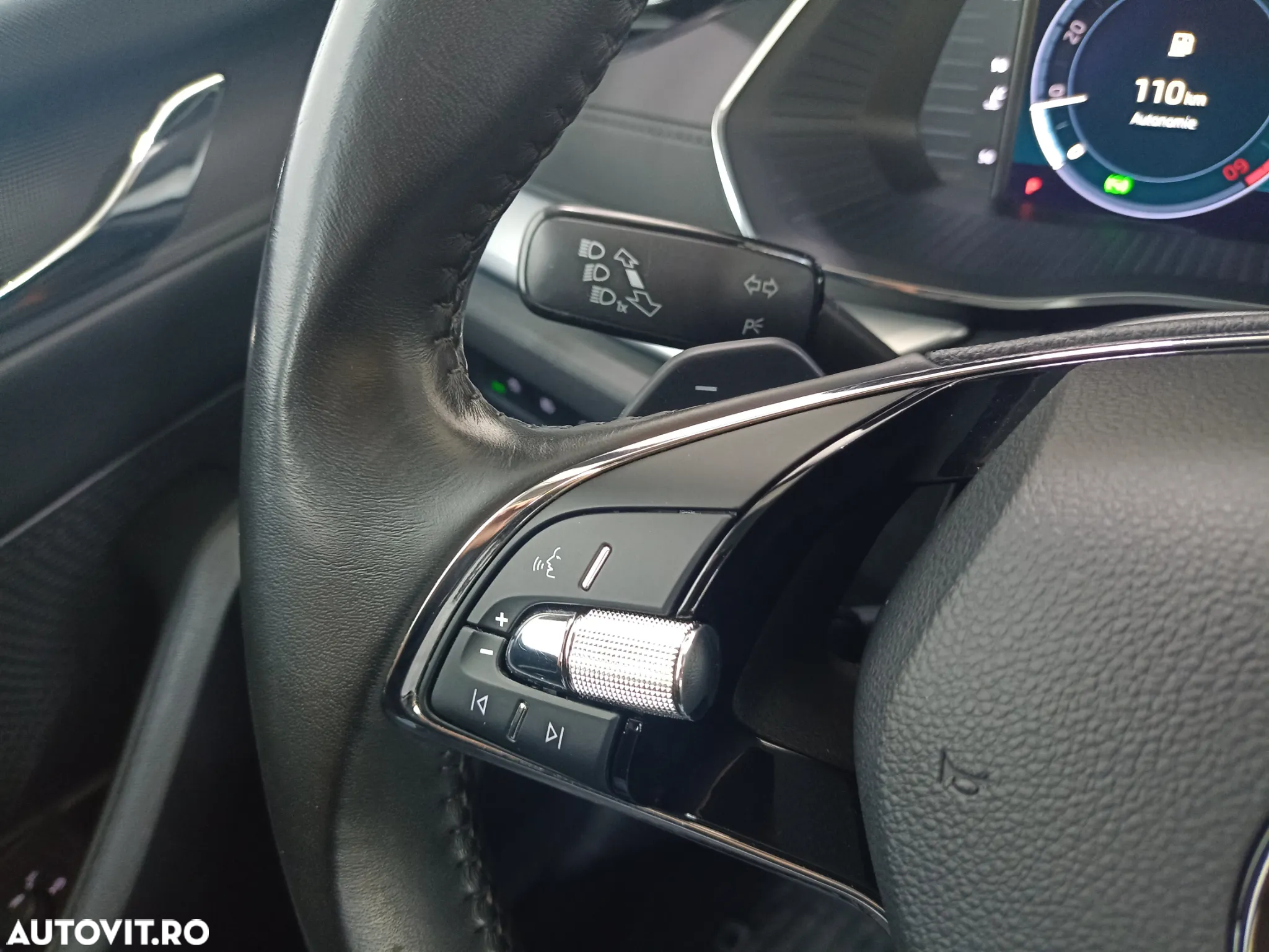 Skoda Octavia Combi 2.0 TDI DSG Ambition - 11