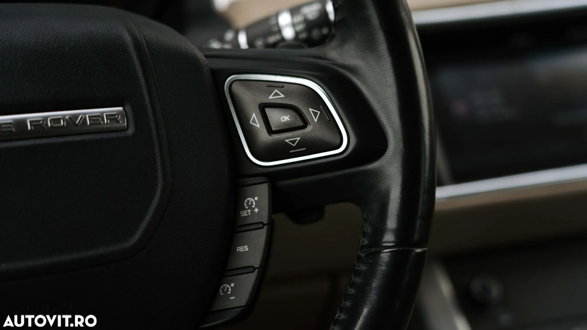 Land Rover Range Rover Evoque - 10