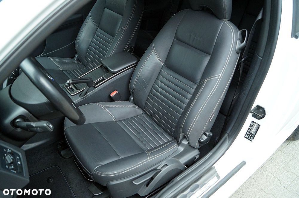 Volvo C30 D3 RDesign Edition Pro - 19