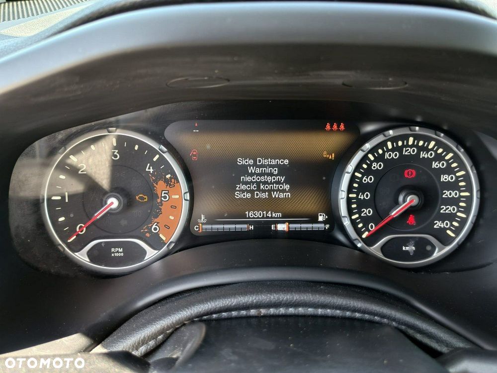 Jeep Renegade - 21