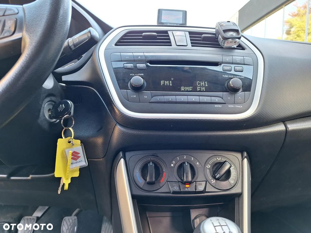 Suzuki SX4 1.6 Comfort - 12