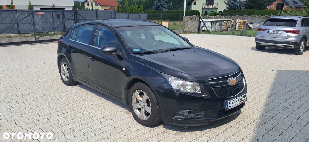 Chevrolet Cruze 1.8 LS+ - 12