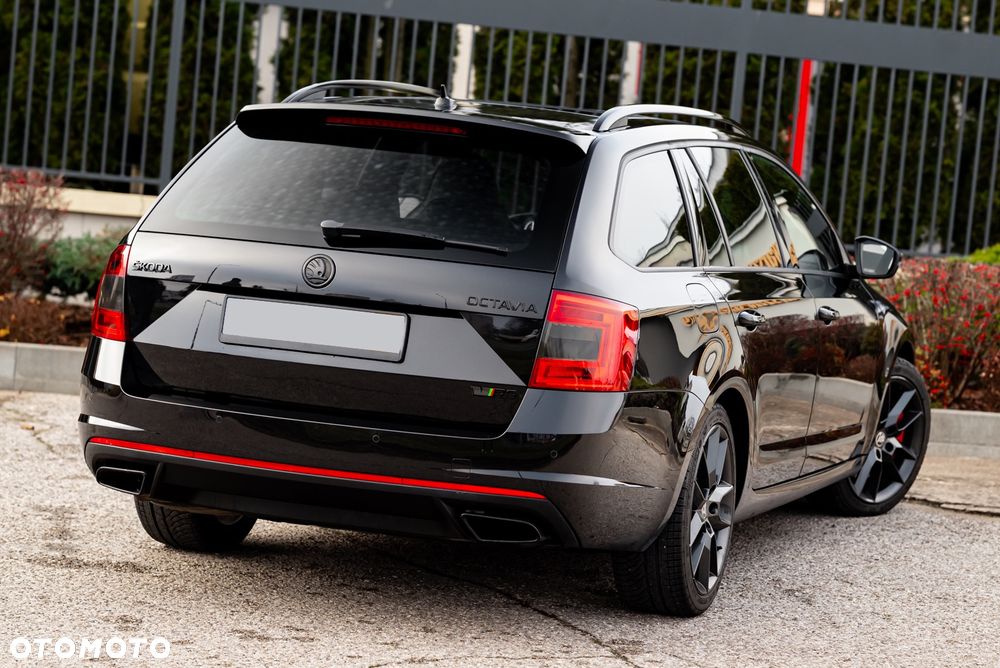 Skoda Octavia 2.0 TDI RS Challenge DSG - 17