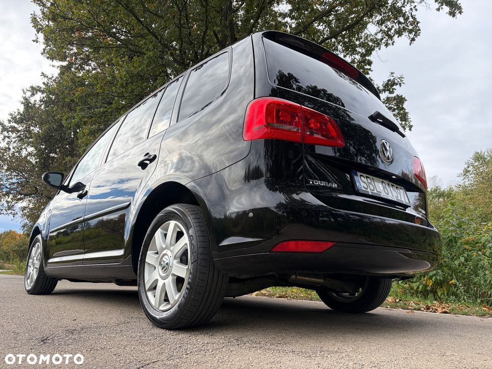 Volkswagen Touran - 20
